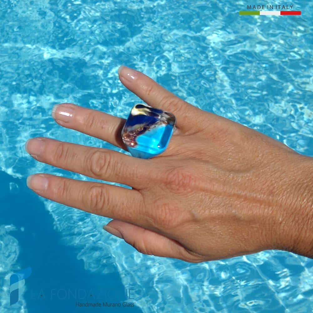 Blue Band Chalcedony Cube | RINGS0002 | Glass ring | La Fondazione snc