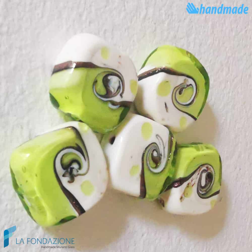 Maui Lime beads with aventurine handmade in Murano glass - La Fondazione snc - PERLA043