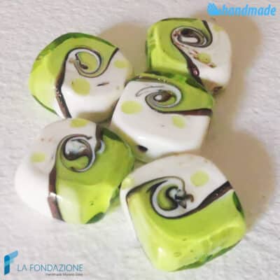 Maui Lime beads with aventurine handmade in Murano glass - La Fondazione snc - PERLA043