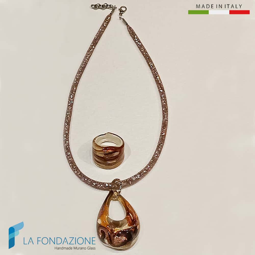 Parure Goccia Vortice Minori Ambra con collana e anello in vetro di Murano - La Fondazione snc - PARU0060
