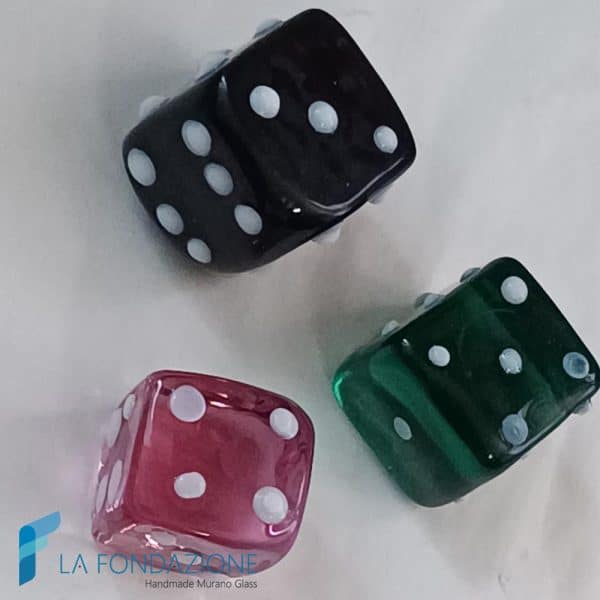Set of 4 game dice